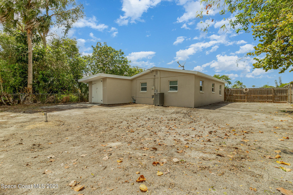 2567 Pepper Avenue - Photo 12