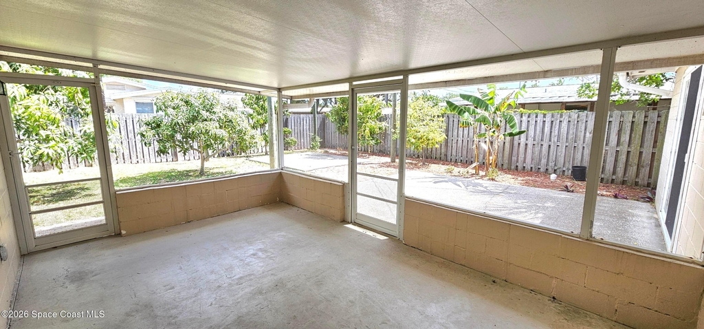 1380 Floral Lane - Photo 3