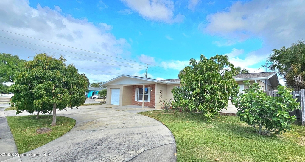 1380 Floral Lane - Photo 1