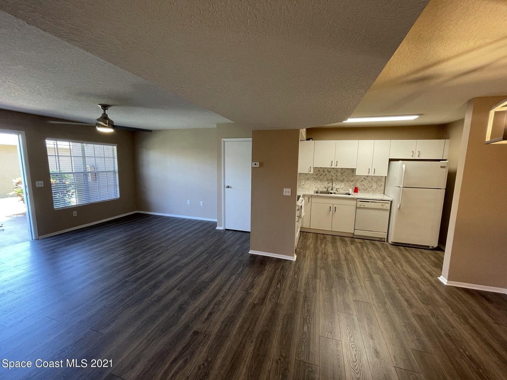 1820 Long Iron Drive - Photo 10