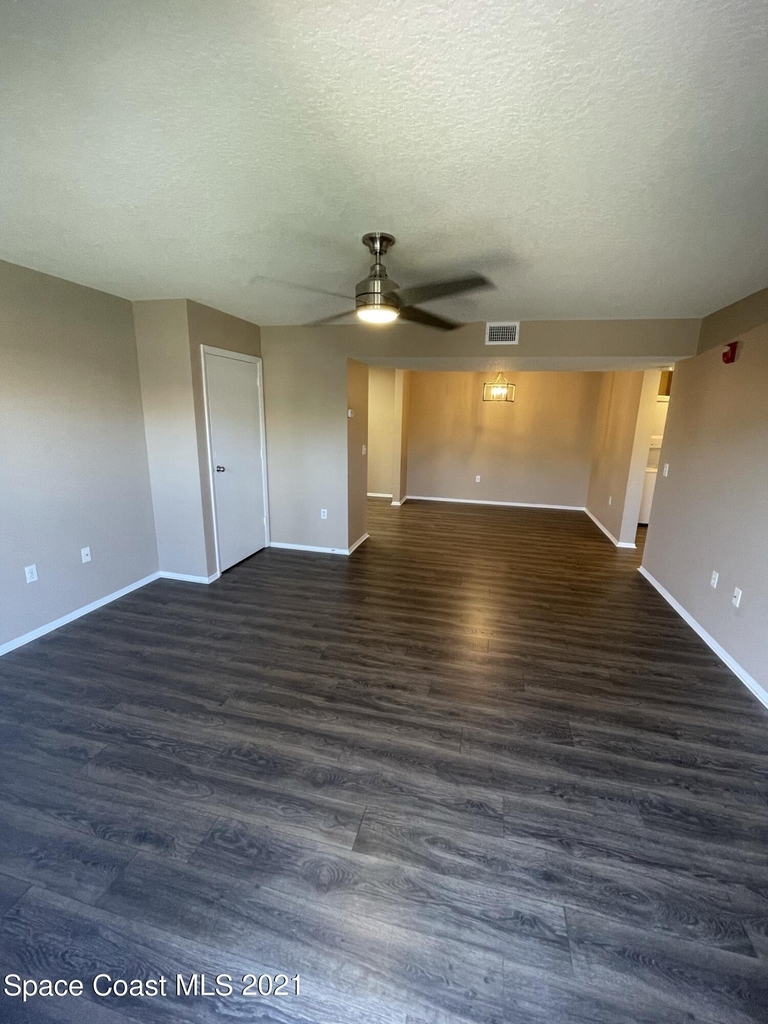 1820 Long Iron Drive - Photo 2