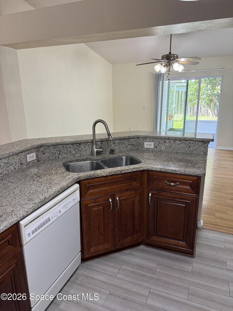 1178 White Oak Circle - Photo 4