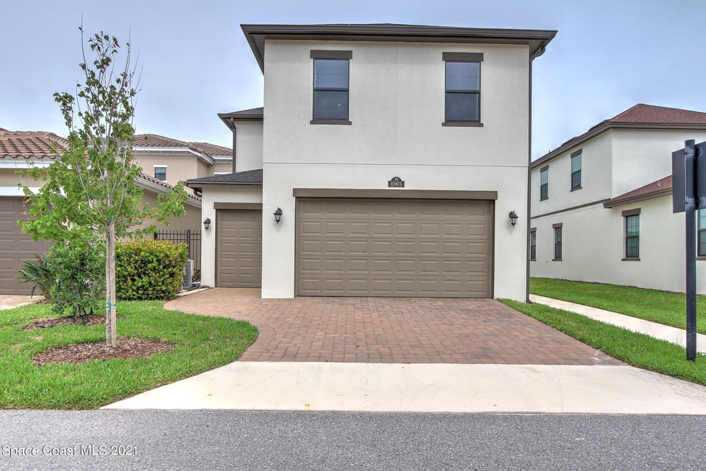 6903 Vista Hermosa Drive - Photo 1