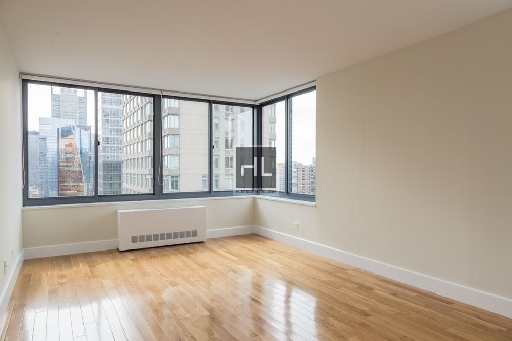 West 48th Street - Photo 3