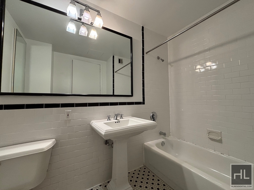 Park Place - Photo 2