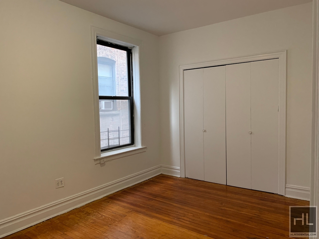 Claremont Avenue - Photo 2