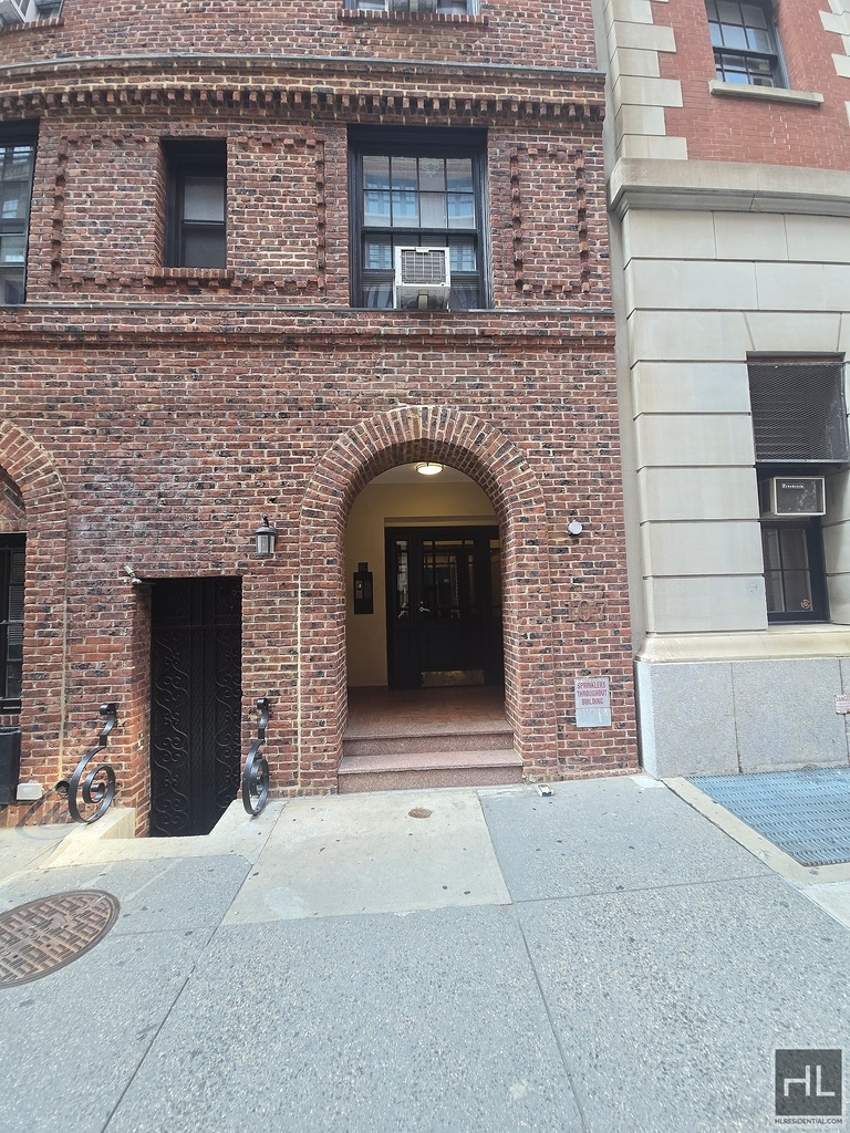 East 63 Street - Photo 17