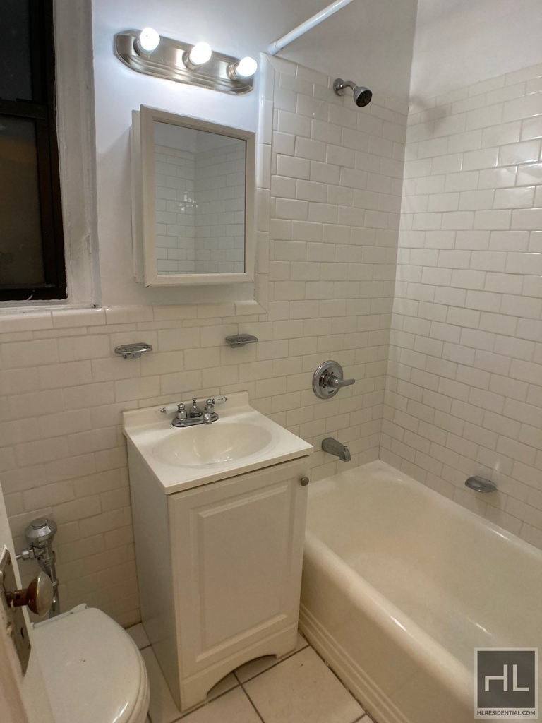 East 87 Street - Photo 5