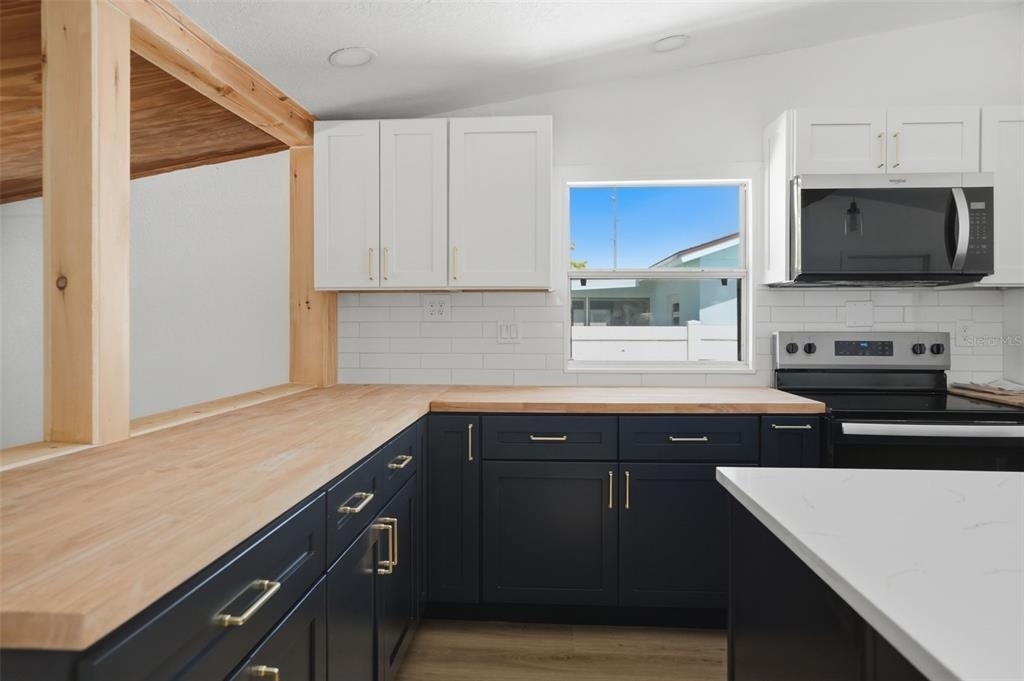 7037 Mccray Drive - Photo 4