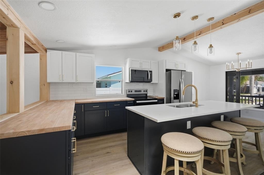 7037 Mccray Drive - Photo 3