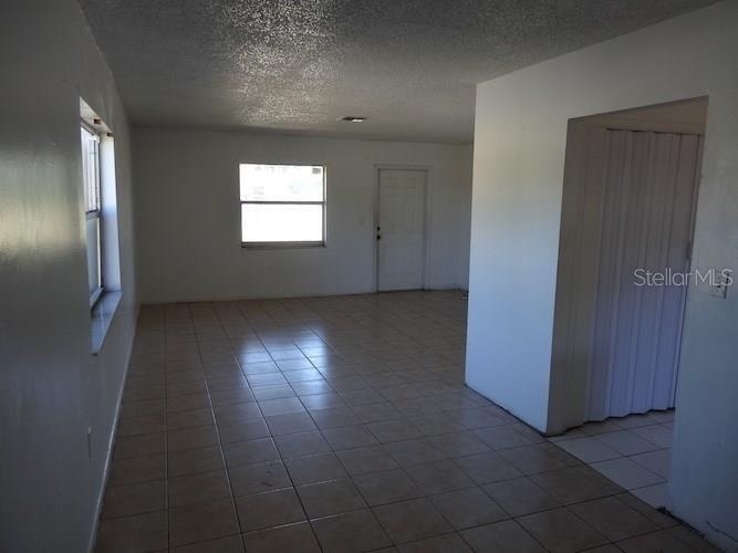 2400 Nw 21st Street - Photo 11