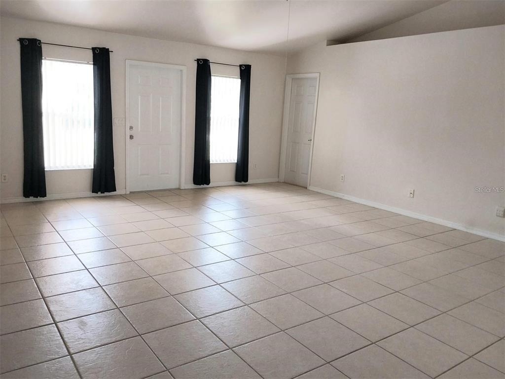 1695 Gauguin Road - Photo 2