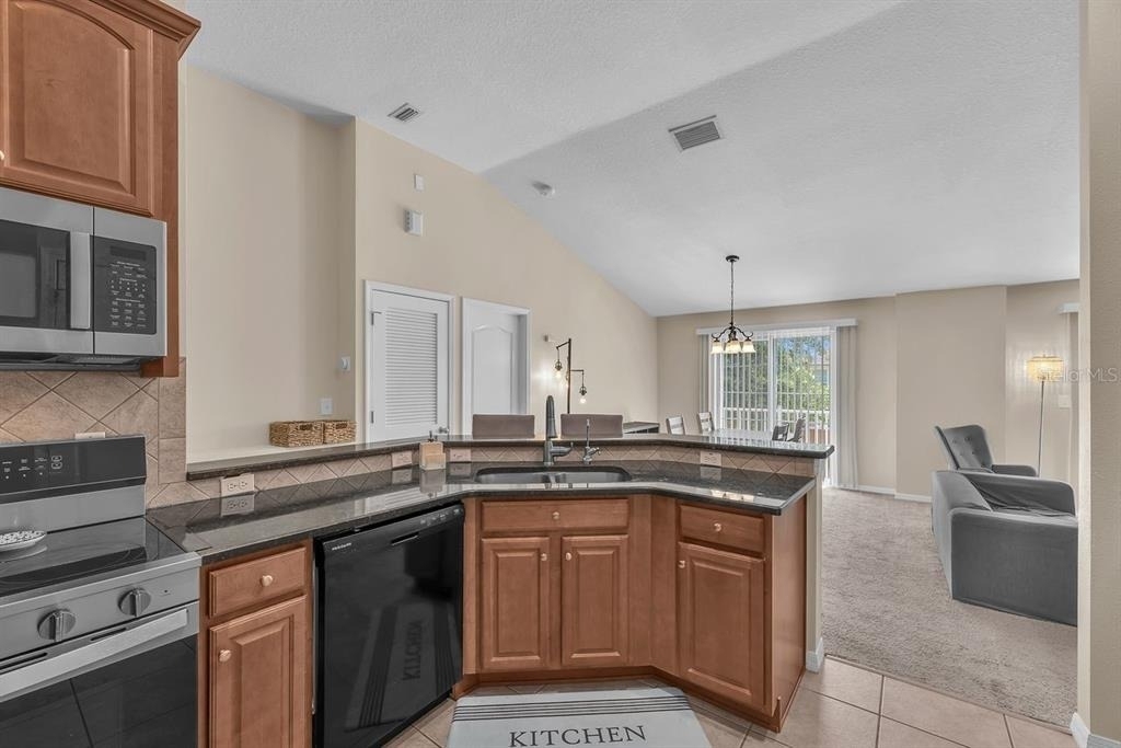7001 Interbay Boulevard - Photo 12