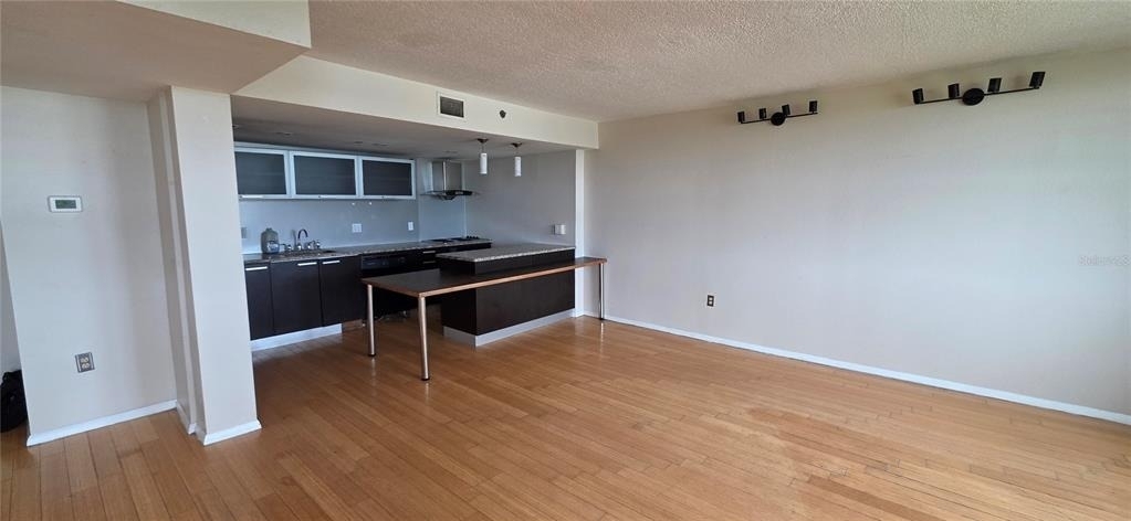 701 S Madison Avenue - Photo 11
