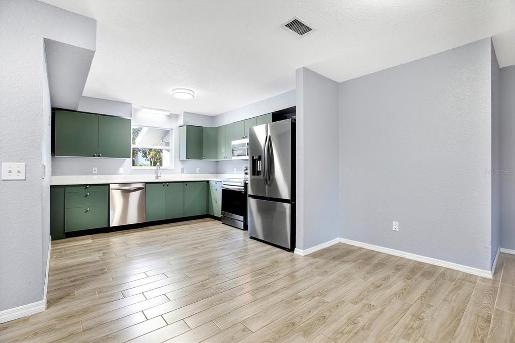 107 47th Avenue N - Photo 6