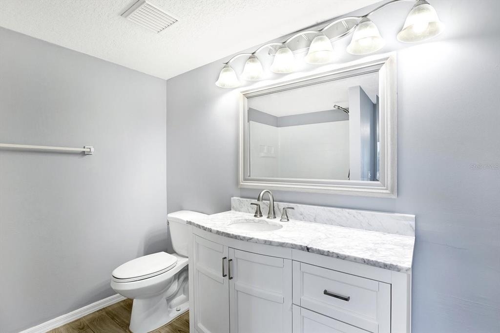 107 47th Avenue N - Photo 11