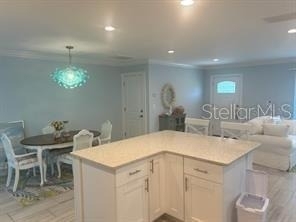 196 Overbrook Drive E - Photo 2