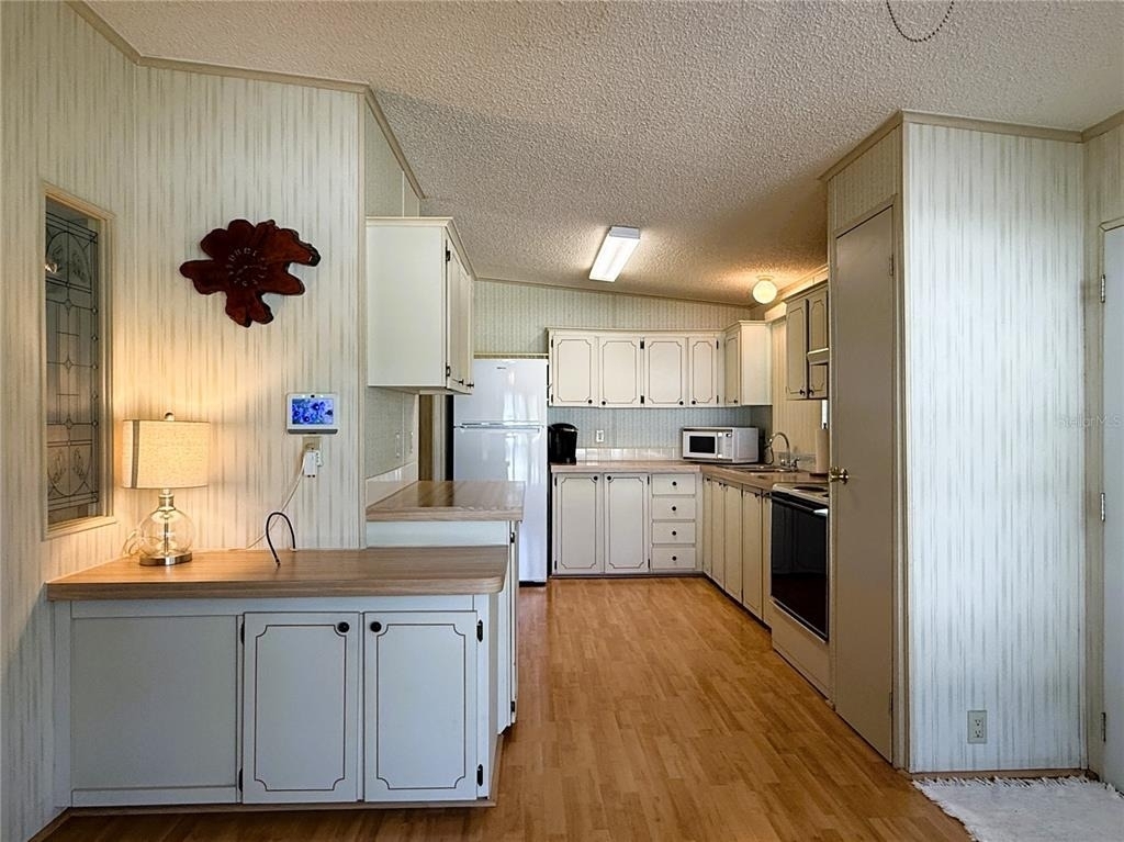 4550 Charter Street - Photo 10