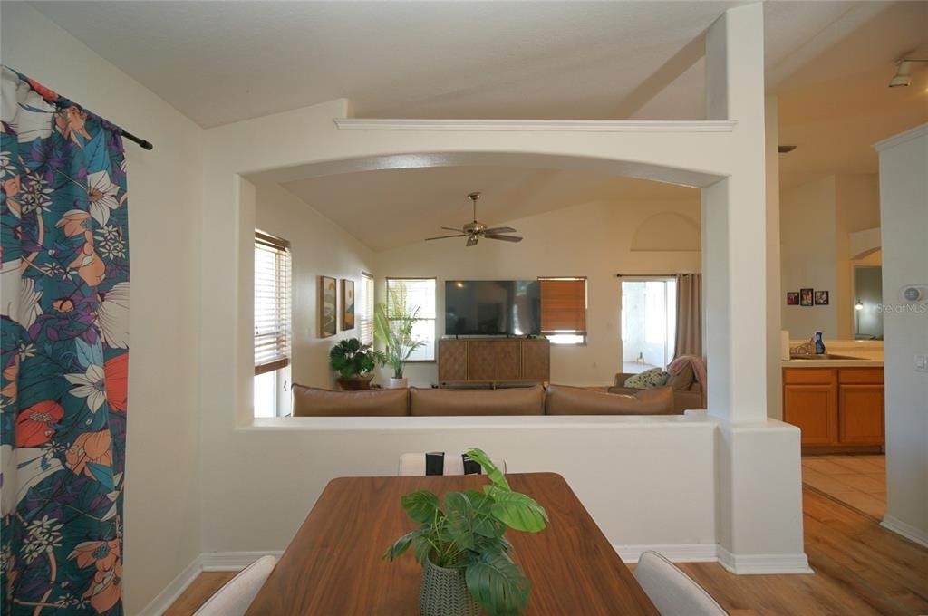 6921 Jamestown Manor Drive - Photo 7