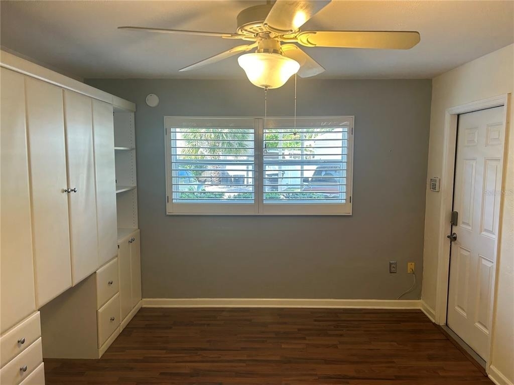 445 32nd Avenue N - Photo 9