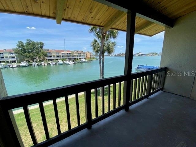 542 Plaza Seville Court - Photo 10