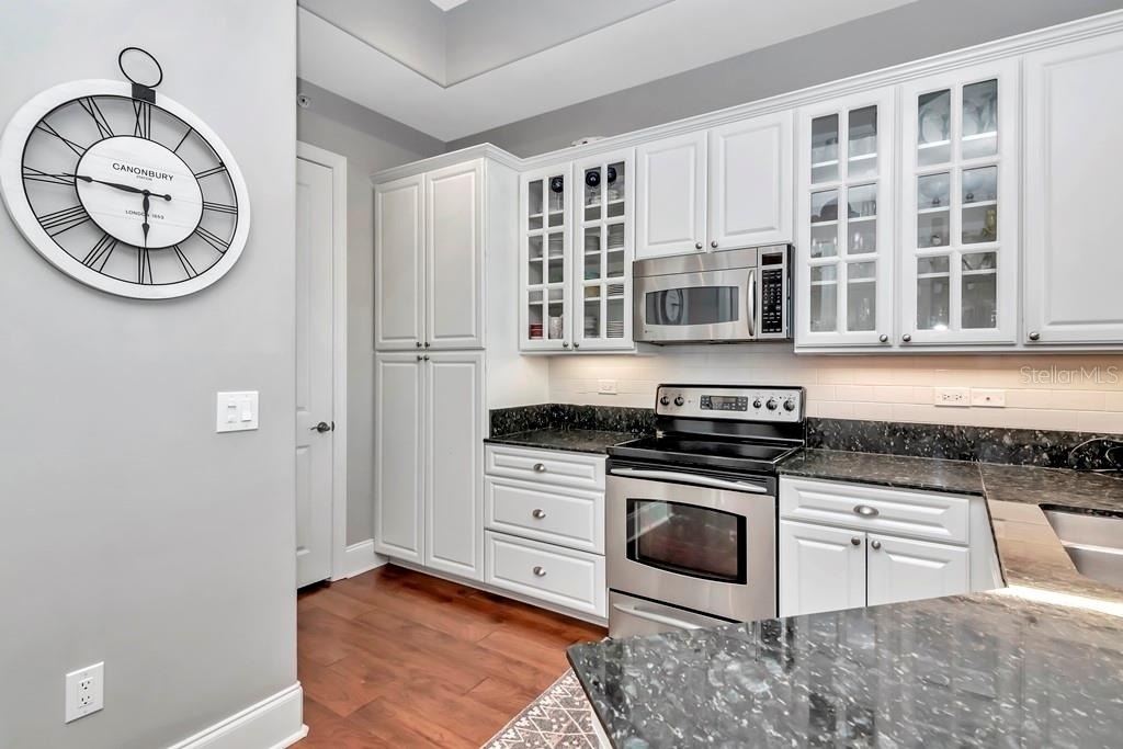275 Bayshore Boulevard - Photo 9