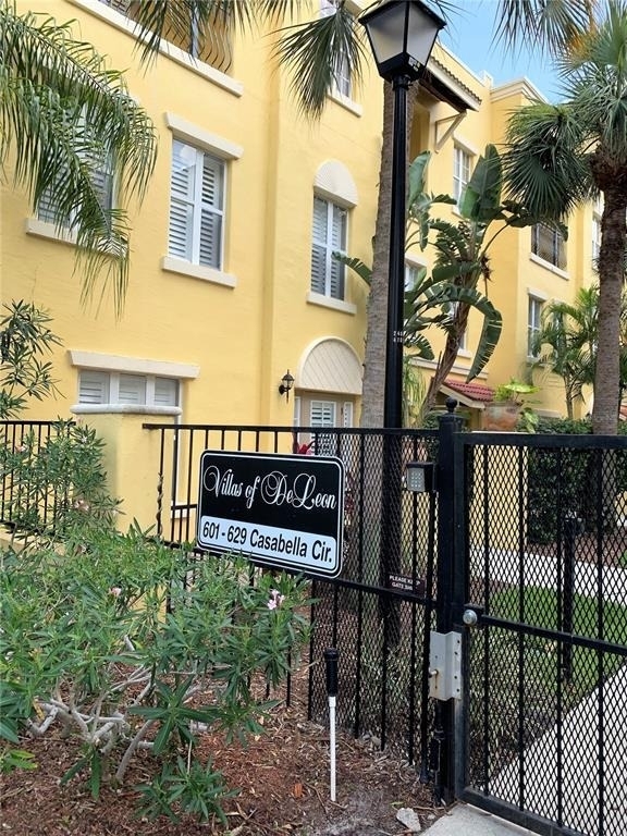 601 Casabella Circle - Photo 33