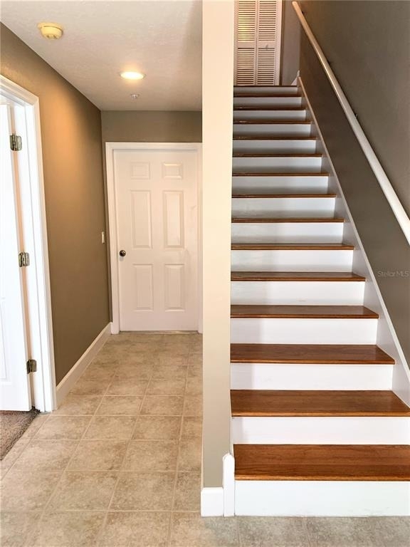 601 Casabella Circle - Photo 5