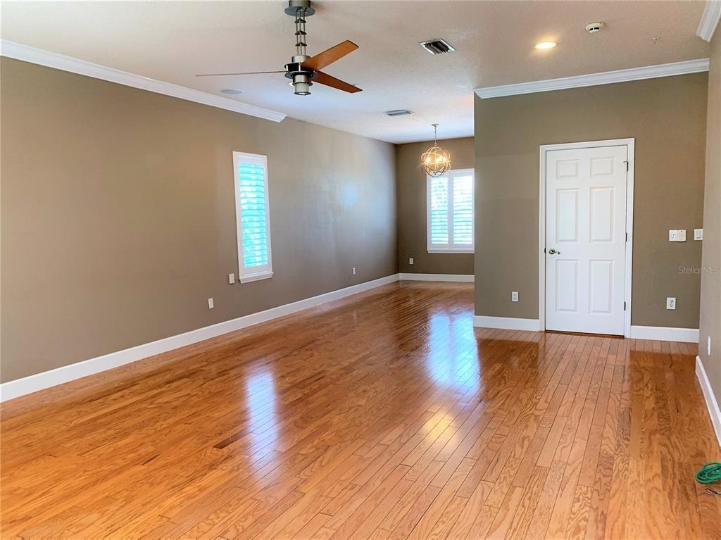 601 Casabella Circle - Photo 11