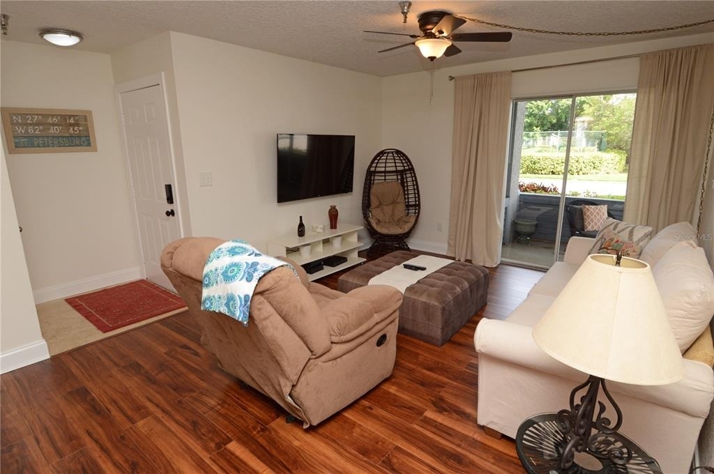 10263 Gandy Boulevard N - Photo 16