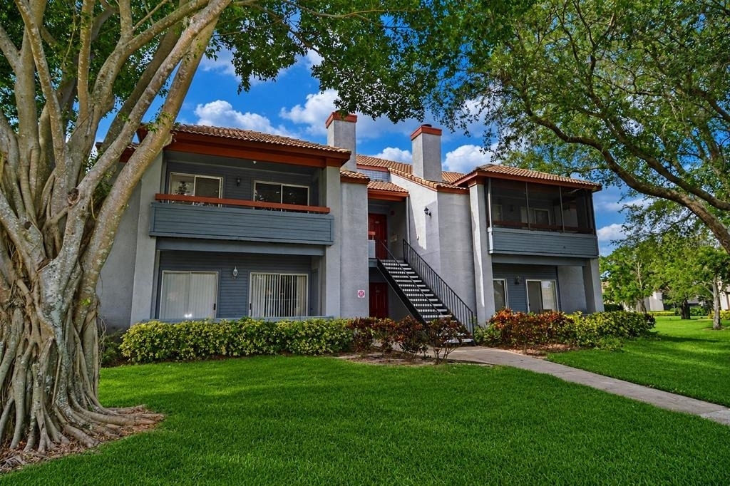 10263 Gandy Boulevard N - Photo 1