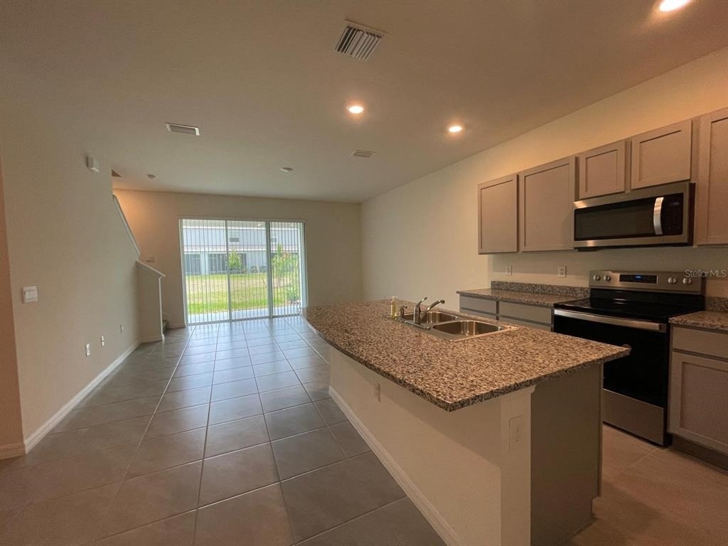32930 Regent Canal Street - Photo 6