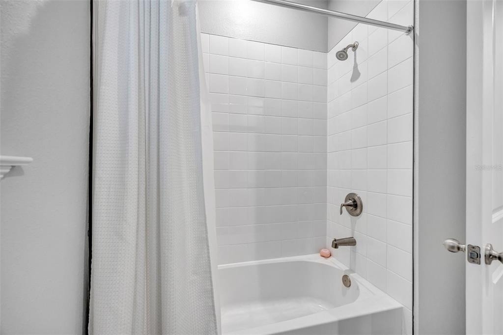 5886 Timberdale Avenue - Photo 32