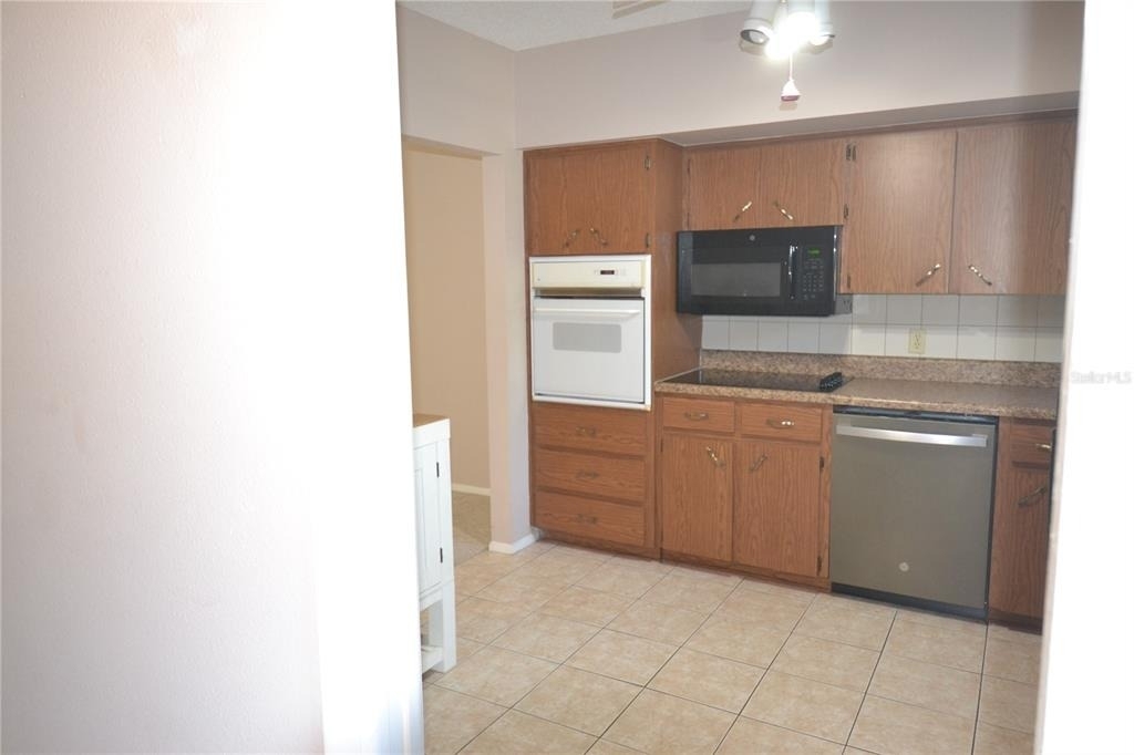 2471 Sumatran Way - Photo 4