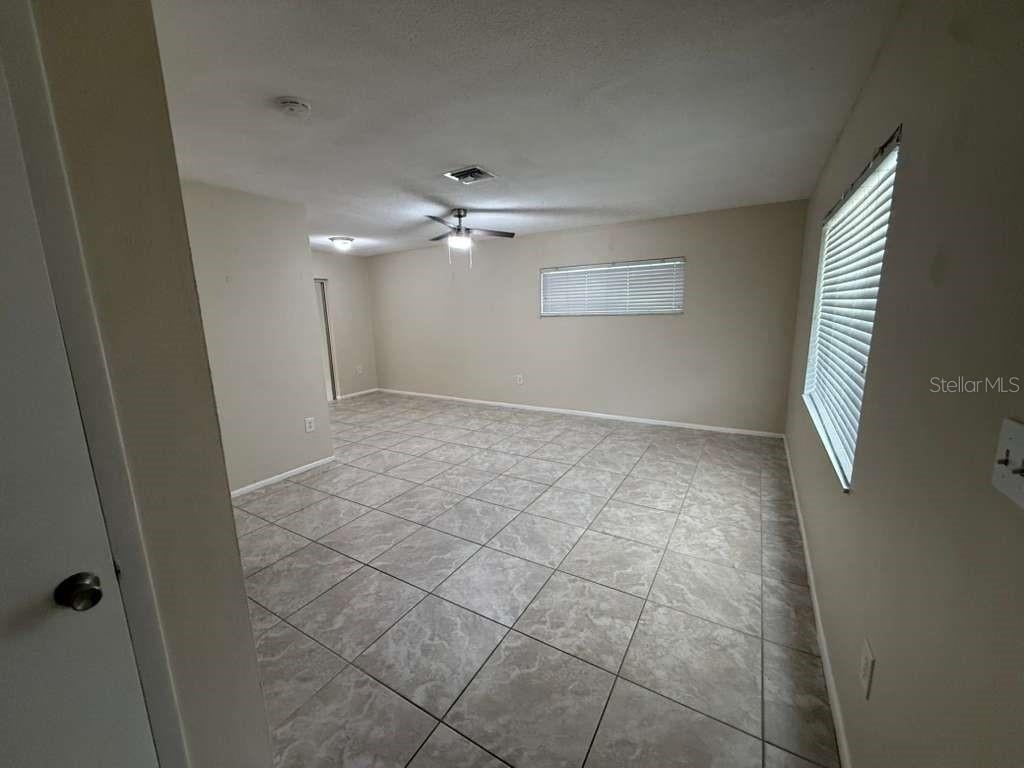 22189 Laramore Avenue - Photo 6