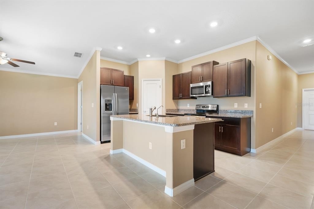 15430 Miller Creek Drive - Photo 3
