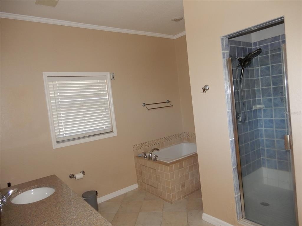 626 7th Avenue N - Photo 15