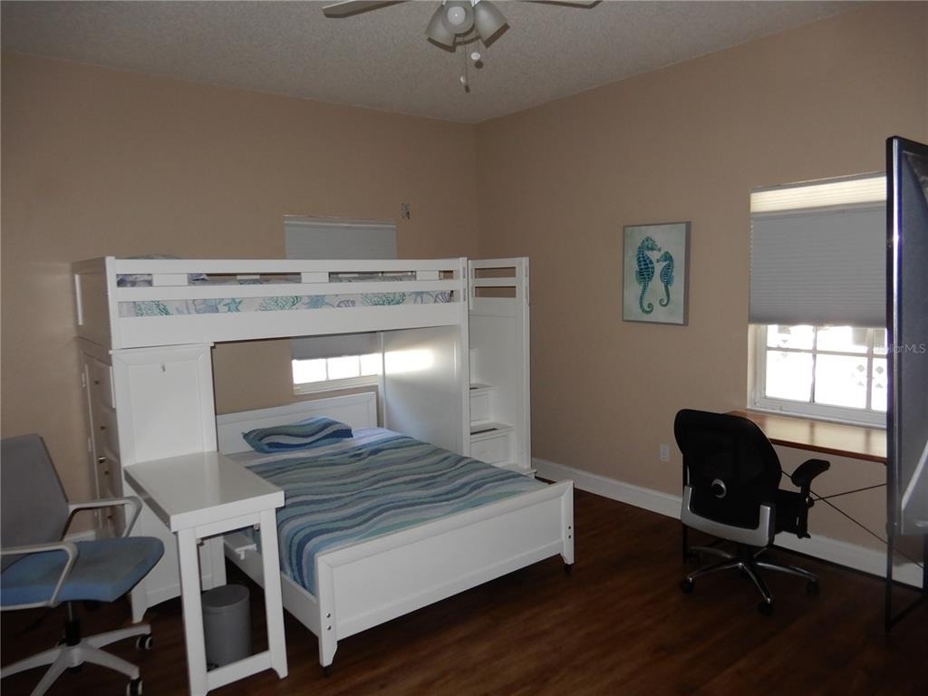 626 7th Avenue N - Photo 9