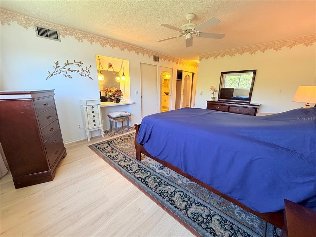 2340 Grecian Way - Photo 22