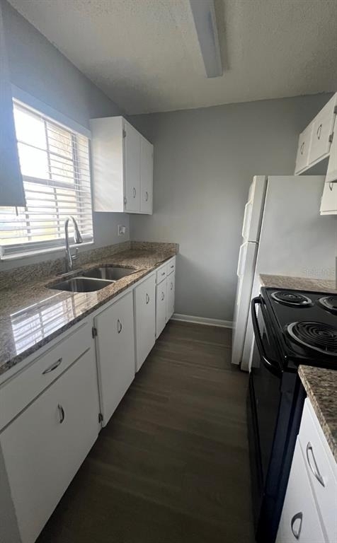 709 Oceanside Circle - Photo 3
