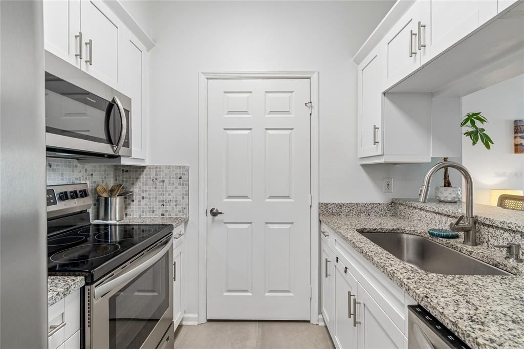 800 S Dakota Avenue - Photo 19