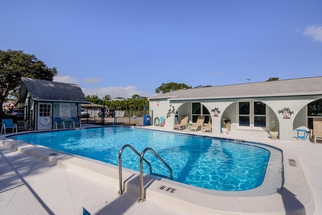 1008 Heron Court - Photo 11