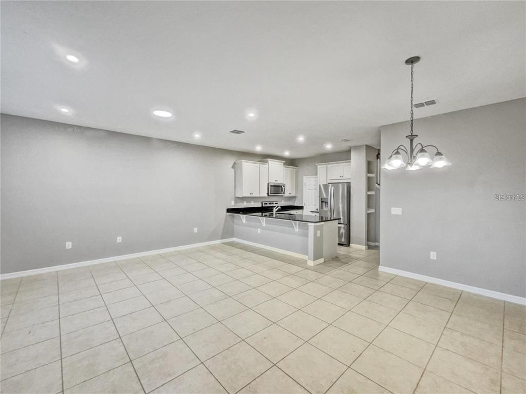 2424 Blowing Breeze Avenue - Photo 4