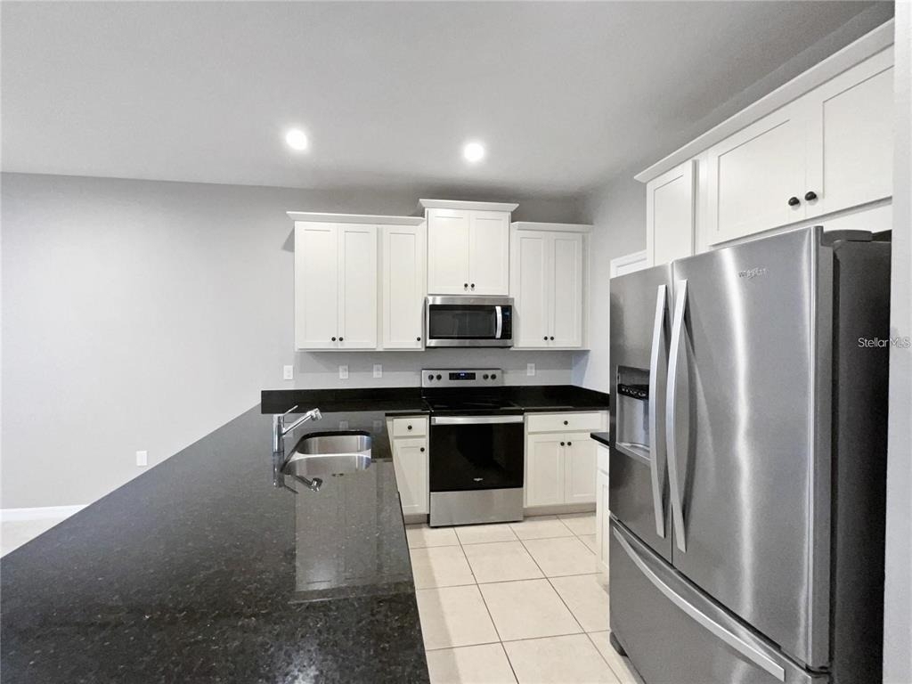 2424 Blowing Breeze Avenue - Photo 10