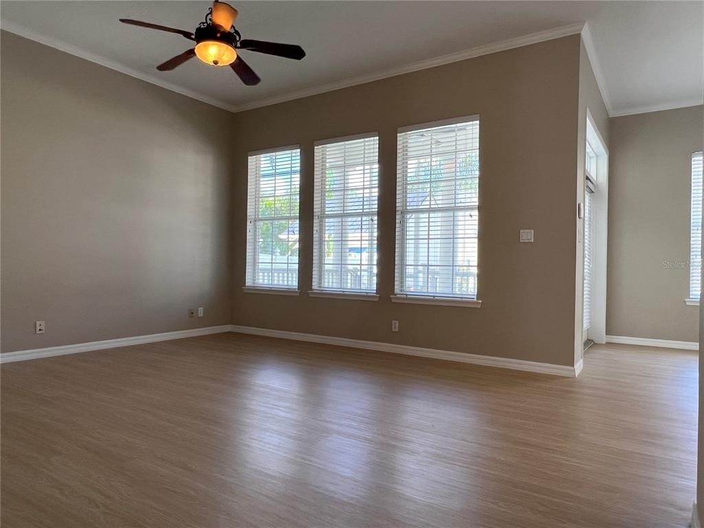 502 Greenbrier Avenue - Photo 4