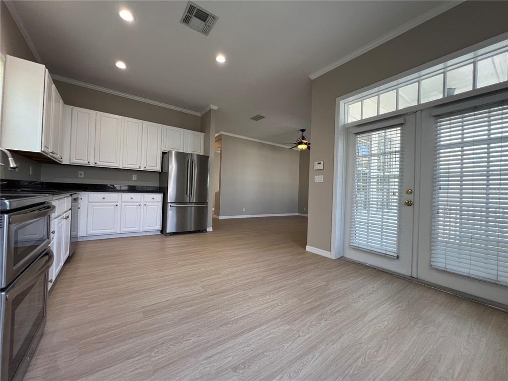 502 Greenbrier Avenue - Photo 8