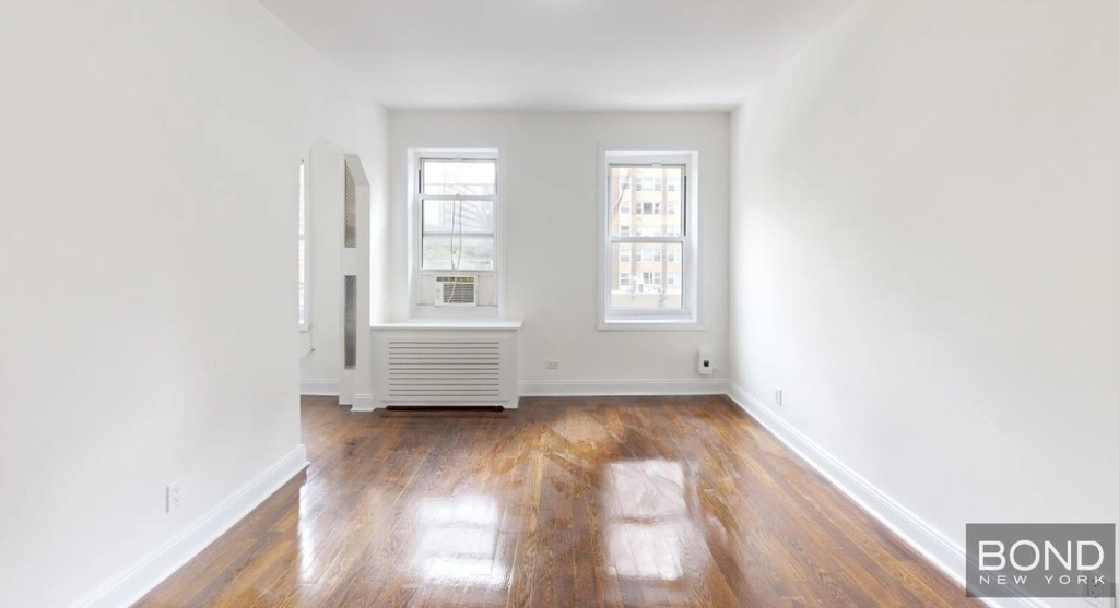 E 25th / E 26th - Photo 6