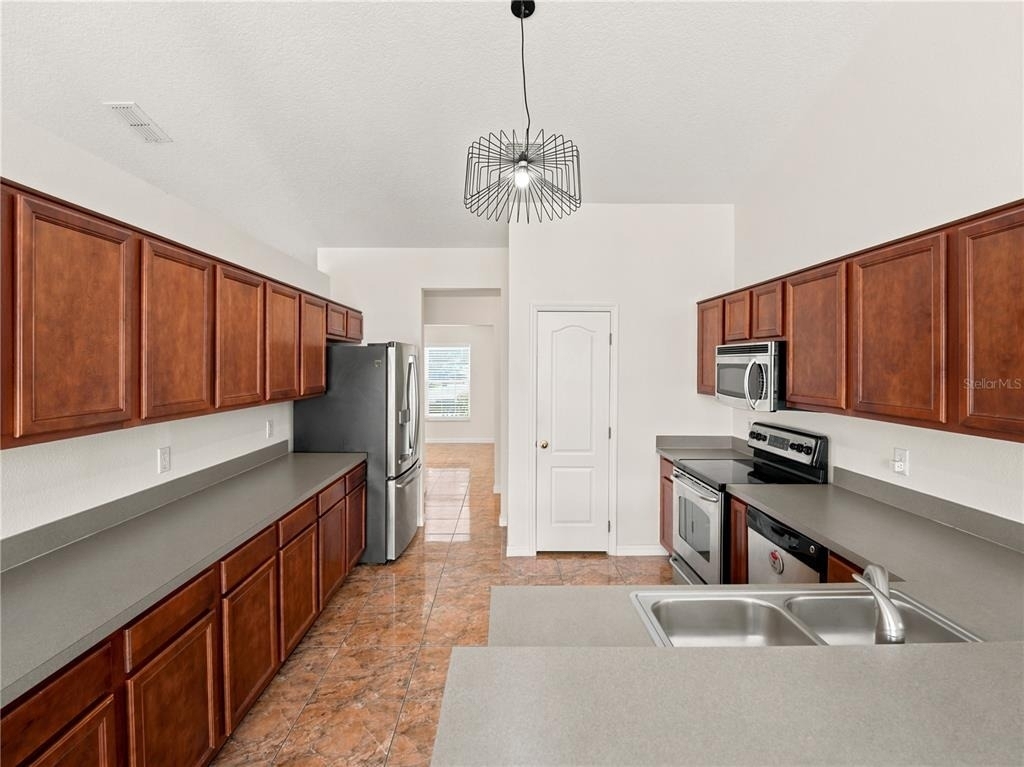 6013 Brick Road - Photo 7
