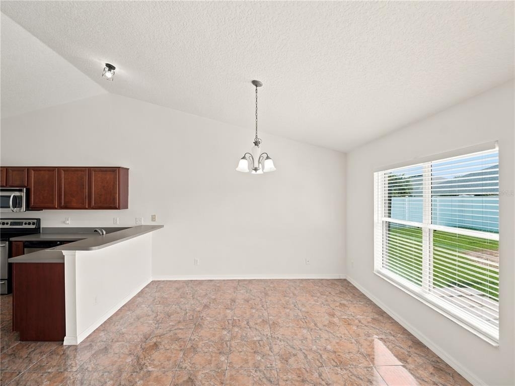 6013 Brick Road - Photo 3