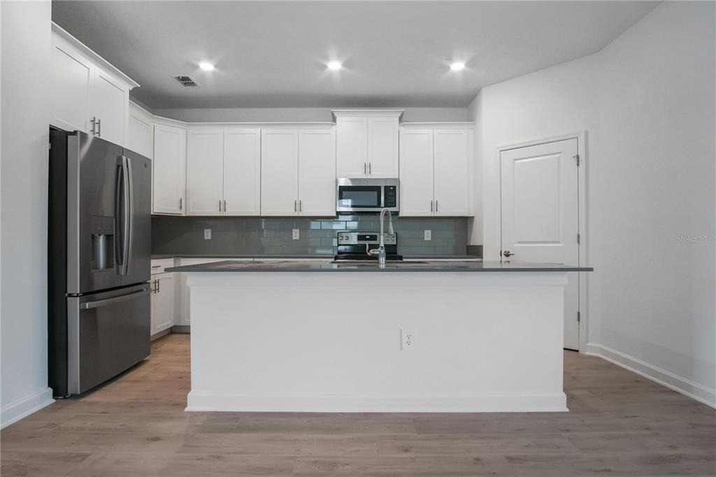 3083 Camden Way - Photo 3